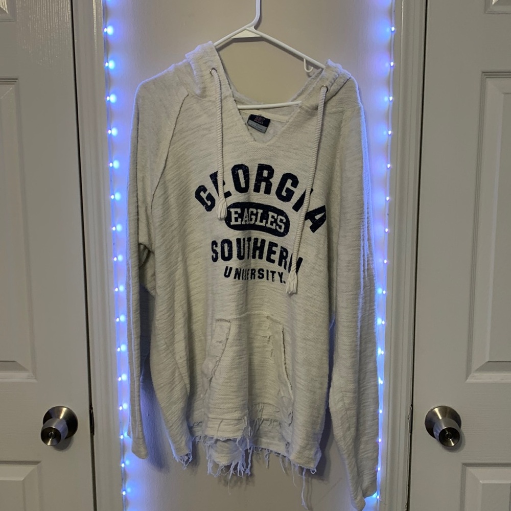 REDUCED… Gently worn Men’s GA Southern hoodie- light sweatshirt lining